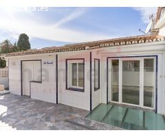 Exclusiva Villa Multifamiliar en Caleta de Vélez