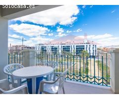 Acogedor piso en urbanización con piscina en Torre del Mar