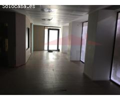 Local comercial en alquiler en pleno centro de Torre del Mar