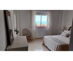 Apartamento Frente al Mar en Torre del Mar: Tu Oasis Junto a la Playa de Octubre