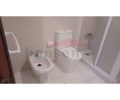 Apartamento Frente al Mar en Torre del Mar: Tu Oasis Junto a la Playa de Octubre