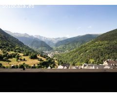 DÚPLEX CON VISTAS INCREIBLES DEL VALLE DE ARAN