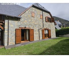 CASA CON JARDIN EN VIELHA