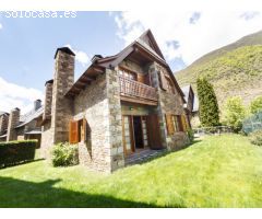 CASA EN ESCUNHAU
