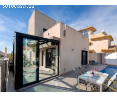 CASA INDEPENDIENTE MODERNA EN SECTOR 25 , AGUAS NUEVAS TORREVIEJA