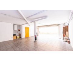 PRECIOSO CHALET CON PISCINA PRIVADA Y GARAJE EN AGUAS NUEVAS, TORREVIEJA