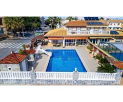 CASA ADOSADA CON PISCINA PRIVADA CERCA DE LA PLAYA EN CABO ROIG