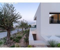VILLAS INDEPENDIENTES CON PISCINA PRIVADA EN LAS COLINAS GOLF