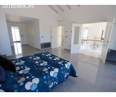 VILLA EXCEPCIONAL EN CABO ROIG