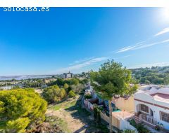 Moderno Bungalow de planta alta con solarium de 57m2