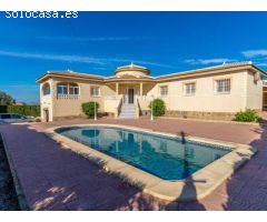 CHALET INDEPENDIENTE EN CIUDAD QUESADA CON PISCINA PRIVADA