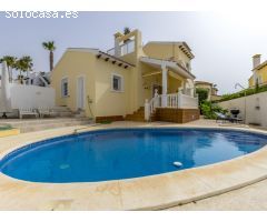VILLA BEGOÑA - ESPECTACULAR VILLA DE 4 DORMITORIOS Y PISCINA PRIVADA