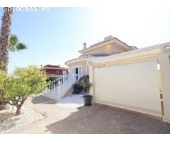 Chalet independiente de 5 dormitorios en Doña Pepa , Ciudad Quesada