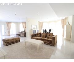 Chalet independiente de 5 dormitorios en Doña Pepa , Ciudad Quesada