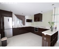 Chalet independiente de 5 dormitorios en Doña Pepa , Ciudad Quesada