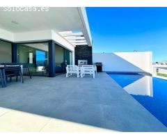 Villa moderna de lujo SKYLINE II situada en Rojales