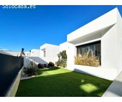 Villa moderna de lujo SKYLINE II situada en Rojales