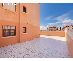 Villa moderna en Los Balcones, Torrevieja con piscina privada