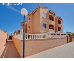 Villa moderna en Los Balcones, Torrevieja con piscina privada