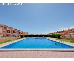 Villa moderna en Los Balcones, Torrevieja con piscina privada