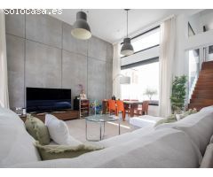 Moderna villa con solárium, sótano y piscina privada, cerca de la playa en La