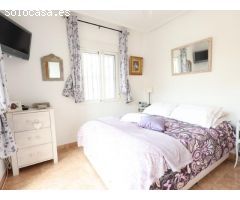 Villa Independiente en Playa Flamenca con Piscina Comunitaria