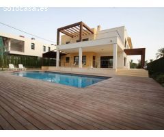 LUJOSA VILLA EN CABO ROIG - A 300 METROS DE LA PLAYA