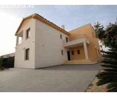 LUJOSA VILLA EN CABO ROIG - A 300 METROS DE LA PLAYA