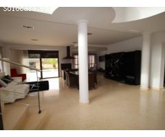 LUJOSA VILLA EN CABO ROIG - A 300 METROS DE LA PLAYA