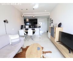 LUMINOSO Y MODERNO PISO DE 2 DORMITORIOS CON VISTAS A LA PISCINA EN RESIDENCIAL
