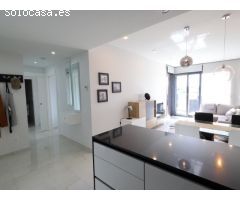 LUMINOSO Y MODERNO PISO DE 2 DORMITORIOS CON VISTAS A LA PISCINA EN RESIDENCIAL