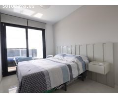LUMINOSO Y MODERNO PISO DE 2 DORMITORIOS CON VISTAS A LA PISCINA EN RESIDENCIAL