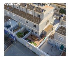 Fantástica casa adosada de 3 dormitorios en La Zenia, Orihuela Costa