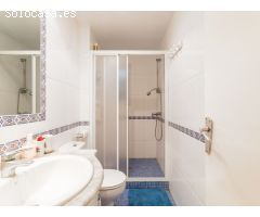Fantástica villa con gran parcela y piscina privada cerca del mar en Campoamor
