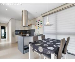 PLANTA ALTA orientada al sur en Villamartín, Ático moderno con gran terraza,