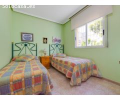 TERRENO SITUADO EN LES CON VIVIENDA EN CONSTRUCCION.