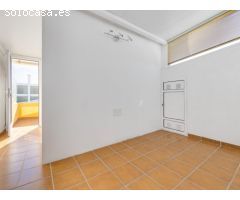 TERRENO SITUADO EN LES CON VIVIENDA EN CONSTRUCCION.