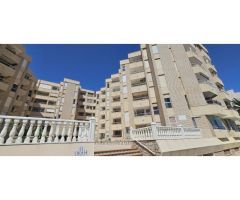 Amplio apartamento con vistas al mar en Torrevieja