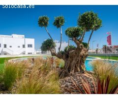 Bungalow en planta baja orientado al sur en Los Balcones, Torrevjava