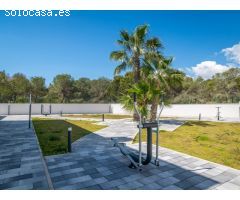 Bungalow en planta baja orientado al sur en Los Balcones, Torrevjava
