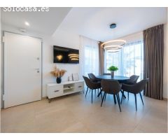 Preciosa villa en venta en El Raso