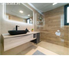 Preciosa villa en venta en El Raso