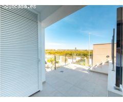 Preciosa villa en venta en El Raso