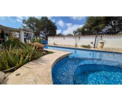 Impresionante villa de 5 dormitorios en Los Balcones - dos piscinas simming