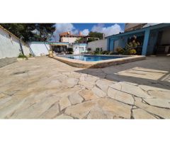 Impresionante villa de 5 dormitorios en Los Balcones - dos piscinas simming