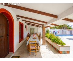 Impresionante villa de 7 dormitorios en Cabo Roig