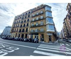 VIVIENDA DE UNA HABITACIÓN A UN PASO DE LA BAHIA DE LA CONCHA DE DONOSTIA