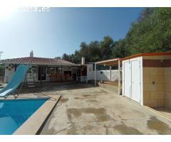 Se Vende en Son Vilar/Es Castell , Menorca. Agradable chalet con piscina.
