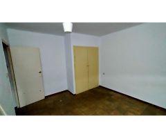 PISO EN VENTA EN LA BISBAL d´EMPORDÀ - ENTRADA € 5.000.- y CUOTAS HIPOTECARIAS
