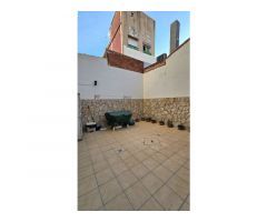 BAJO CON AMPLIA TERRAZA de 30 mts2 EN CALELLA